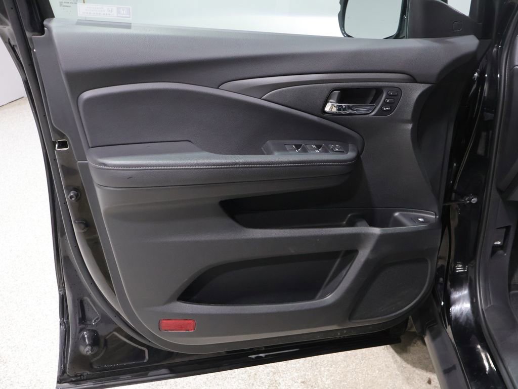 Used 2024 Honda Ridgeline RTL image 13