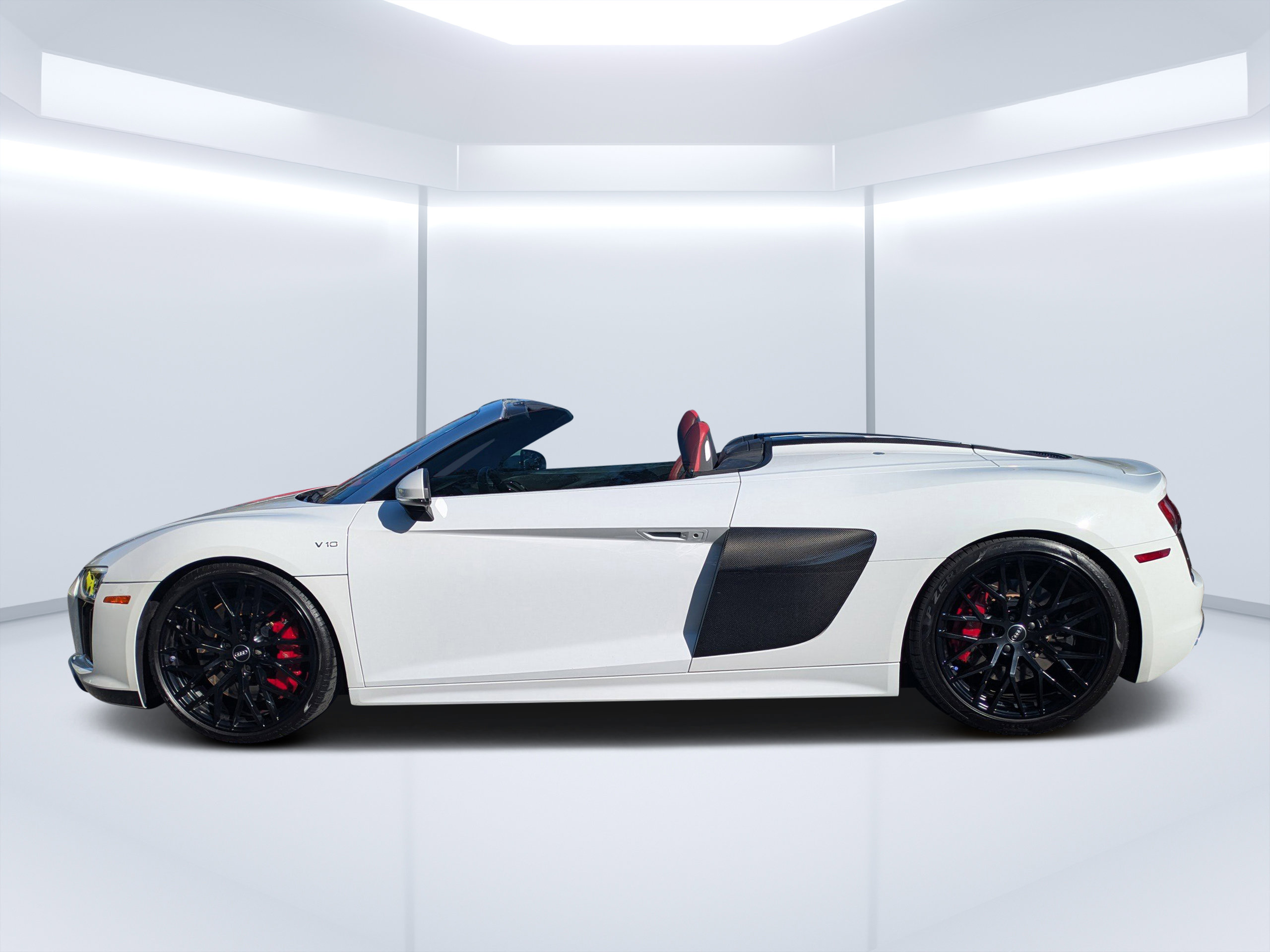 Used 2017 Audi R8 V10 w/ Carbon Exterior Package image 8