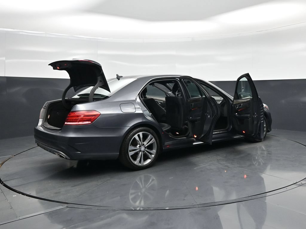 Used 2014 Mercedes-Benz E 350 Sedan image 4