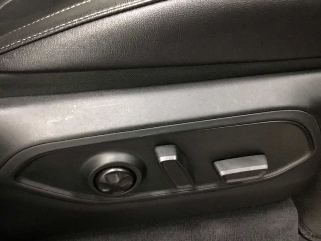 Used 2023 Jeep Grand Cherokee Limited image 22