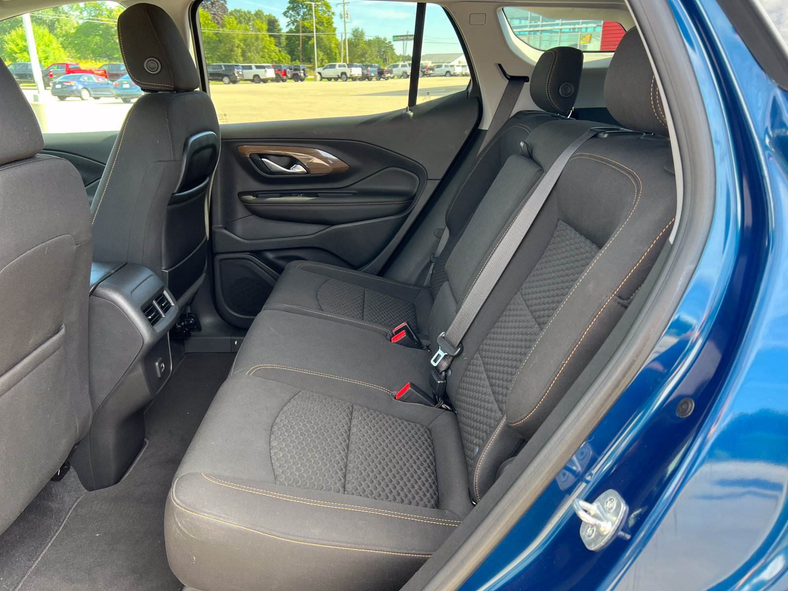 Used 2020 GMC Terrain SLE FWD image 4