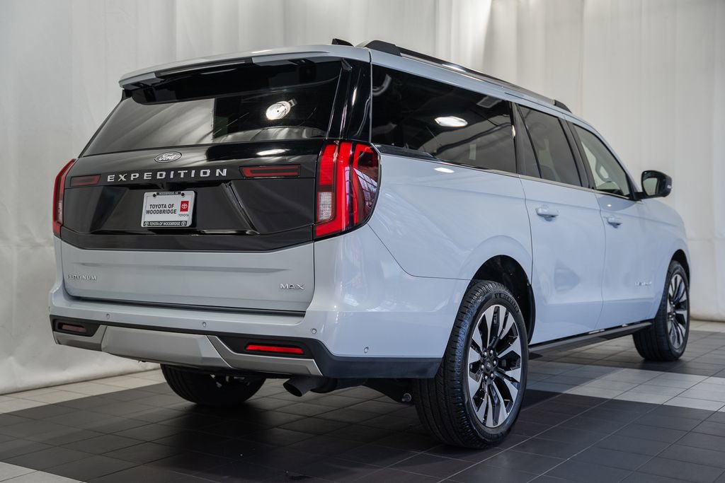 Used 2025 Ford Expedition Max Platinum w/ Driver's Package image 4