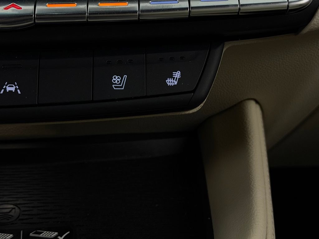Used 2025 Cadillac CT4 Premium Luxury w/ Climate Package RWD image 18