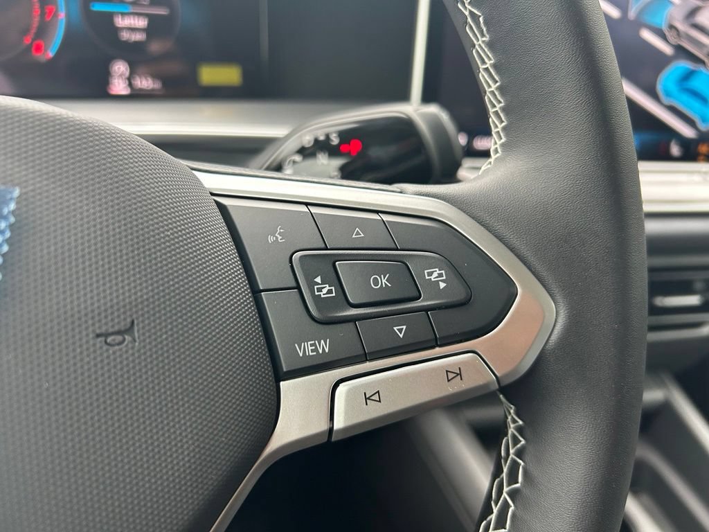New 2026 Volkswagen Tiguan SE FWD image 21