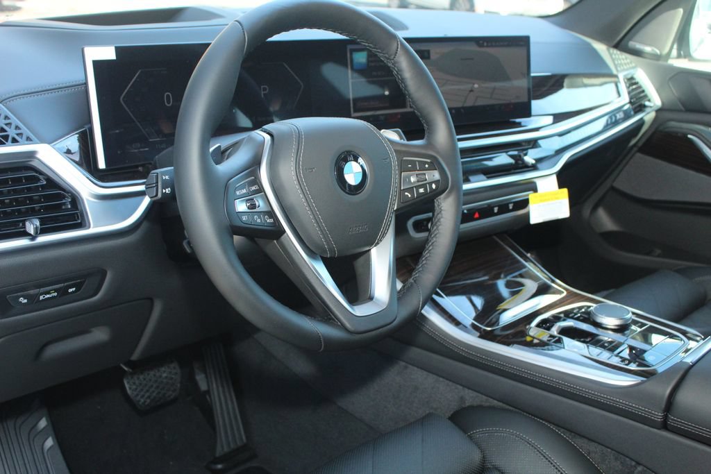 Used 2026 BMW X5 xDrive40i AWD/4WD image 12