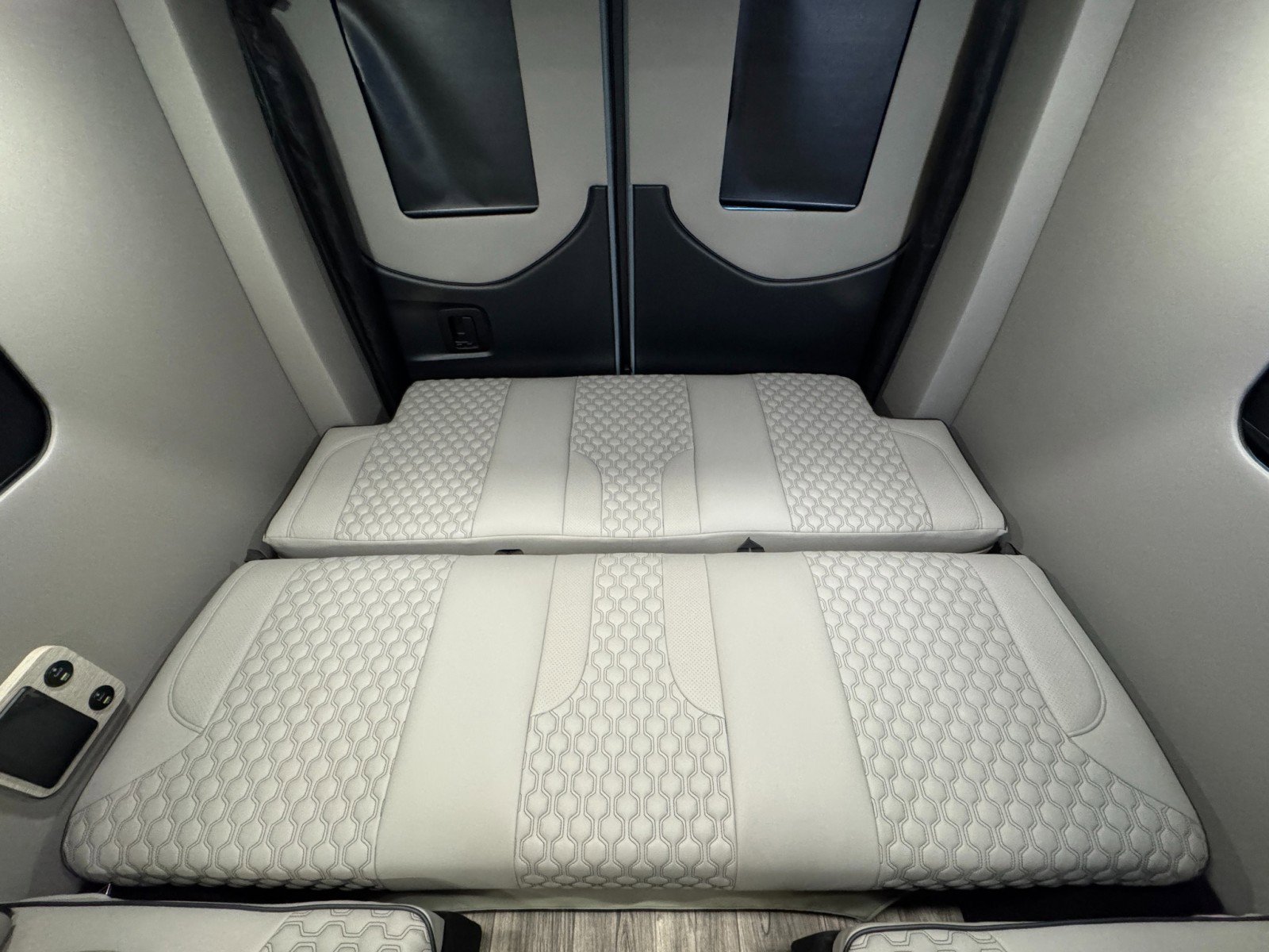 Used 2023 Mercedes-Benz Sprinter 3500 w/ Parking Package image 87