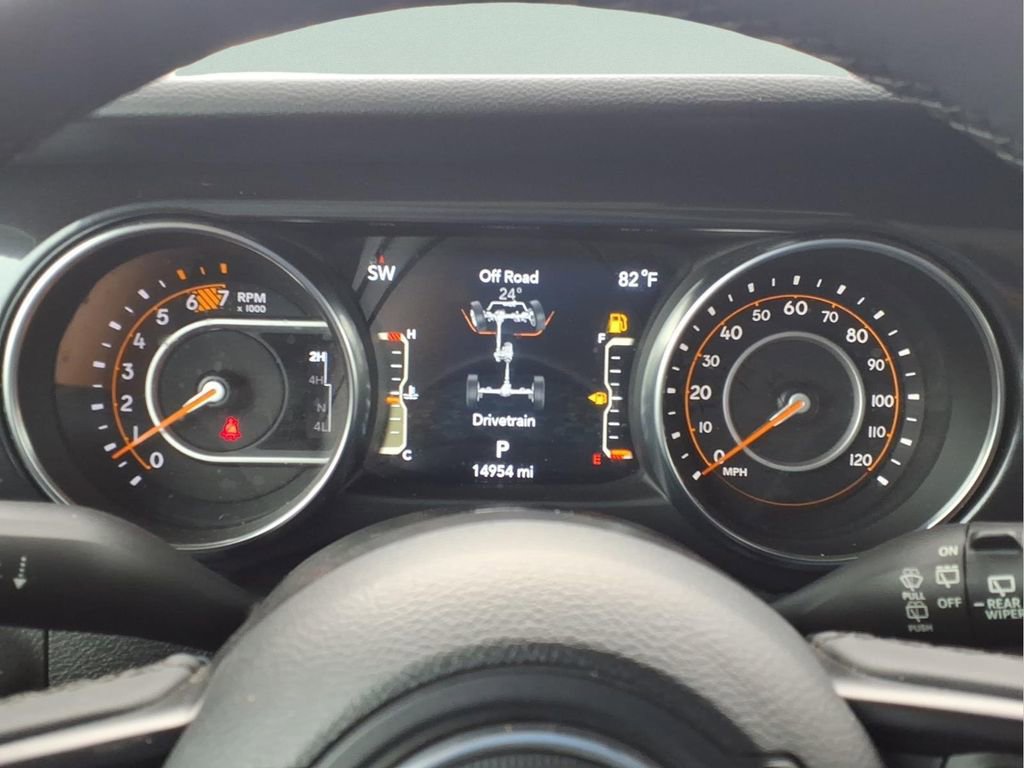 Used 2023 Jeep Wrangler Sport image 23