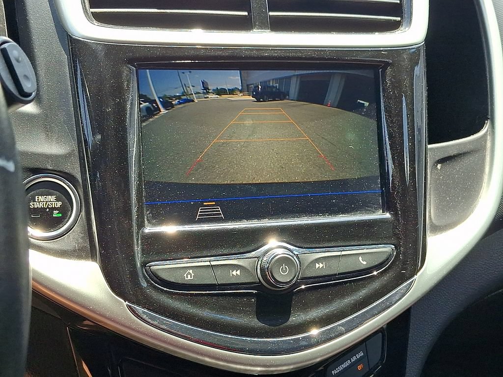 Used 2020 Chevrolet Sonic LT w/ Convenience Package FWD image 4