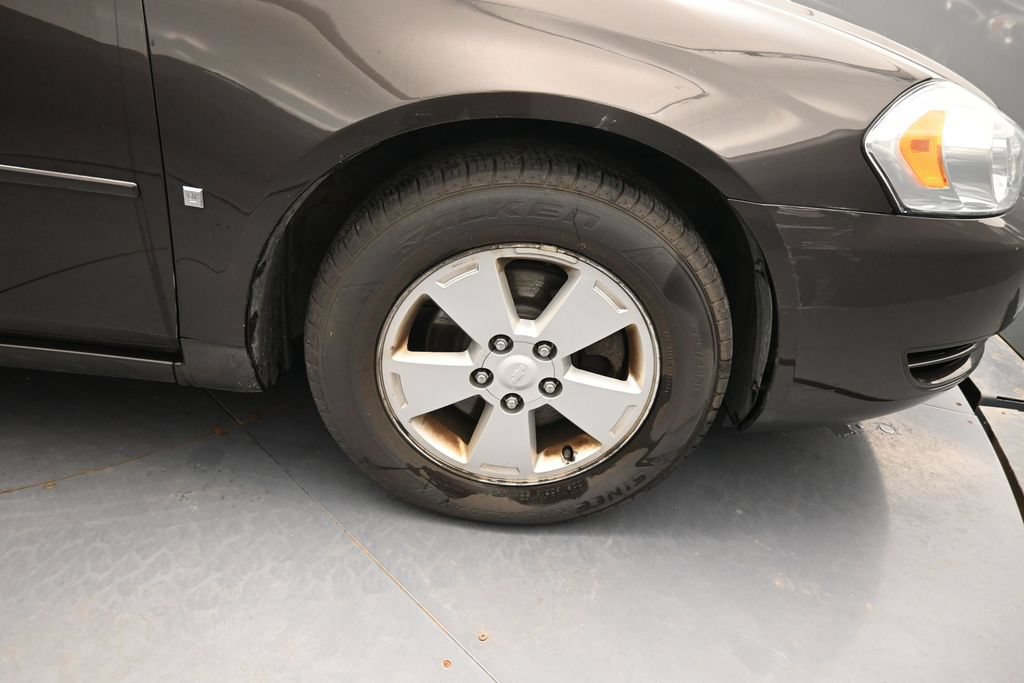 Used 2008 Chevrolet Impala LT w/ Luxury Edition Package FWD image 16
