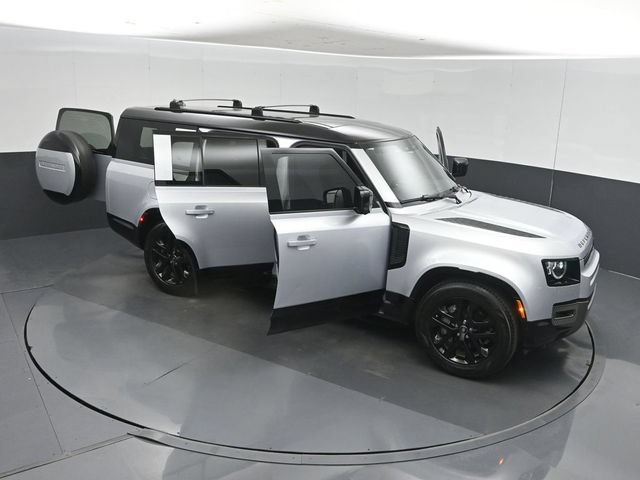 Used 2024 Land Rover Defender 130 X-Dynamic SE AWD/4WD image 62