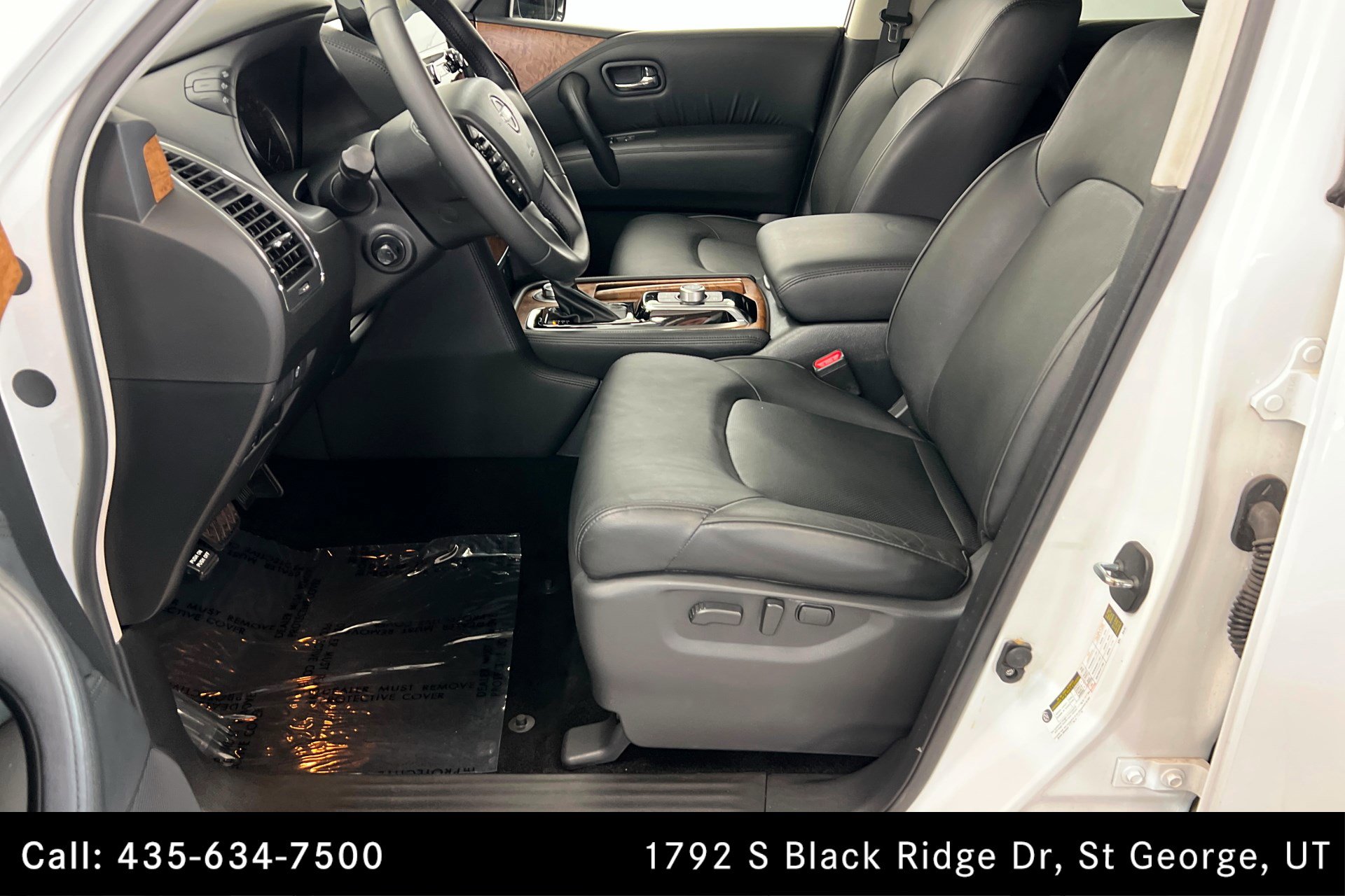 Used 2022 Nissan Armada SL w/ Captain's Chairs Package AWD/4WD image 17