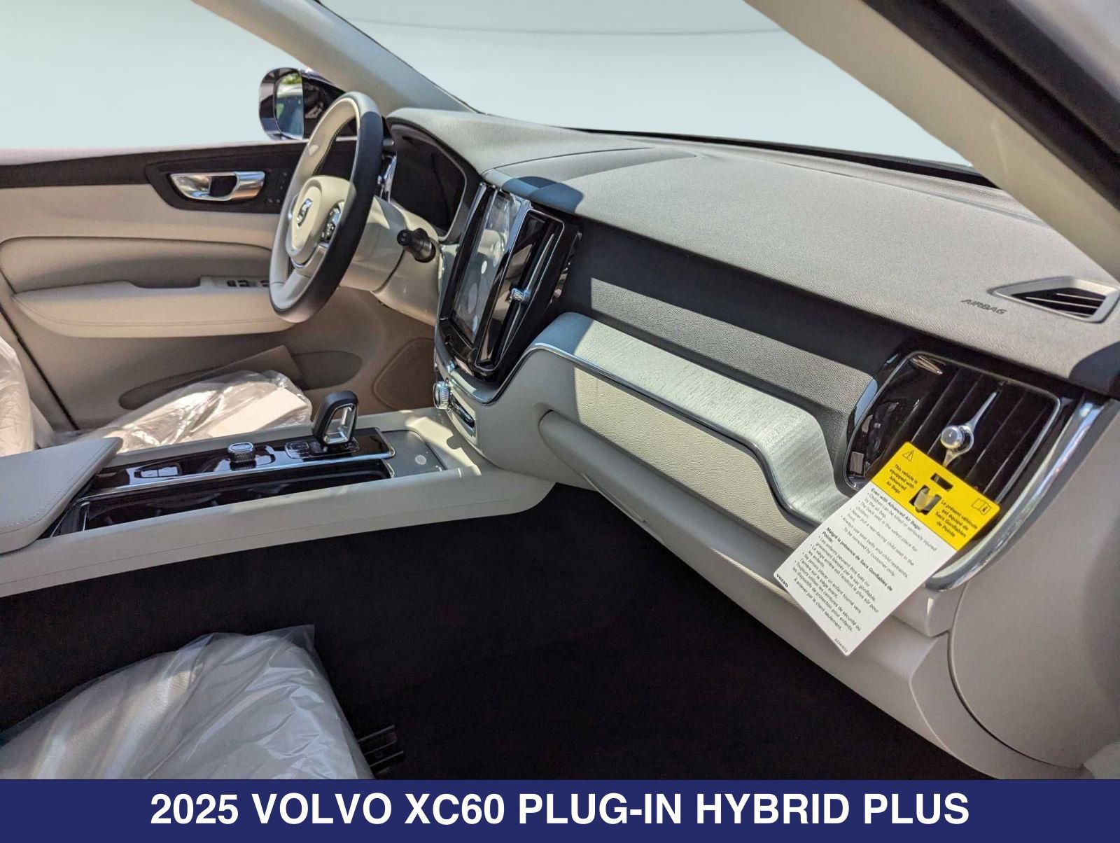 New 2025 Volvo XC60 T8 Plus w/ Protection Package Premier AWD/4WD image 25
