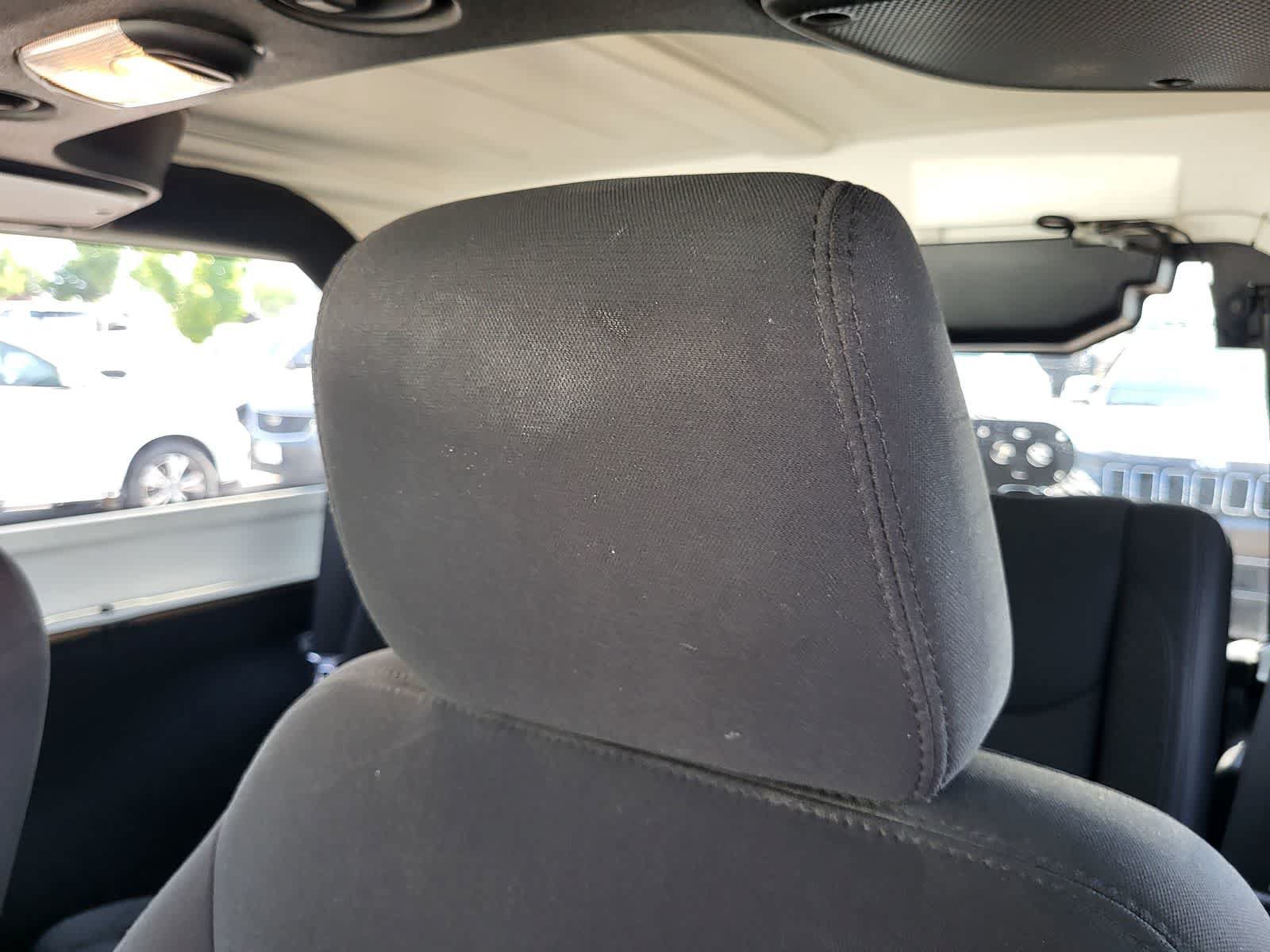 Used 2015 Jeep Wrangler Sport AWD/4WD image 13