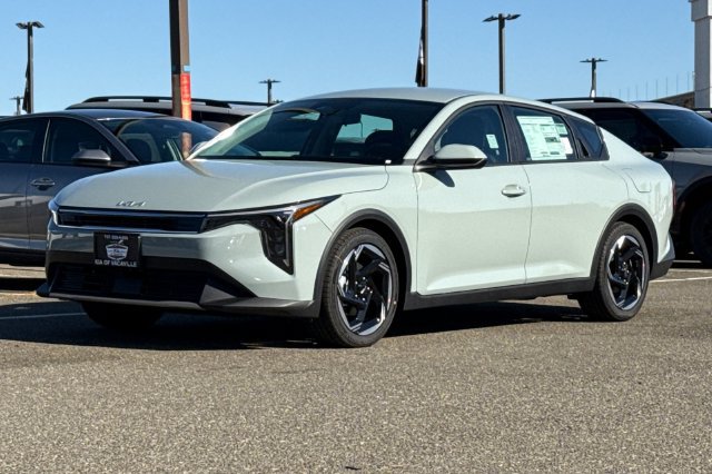 New 2026 Kia K4 EX FWD image 8