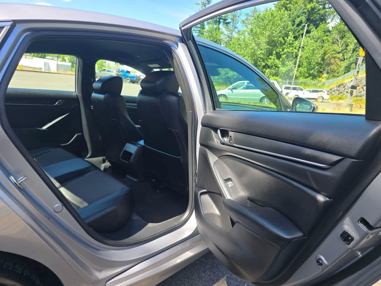Used 2020 Honda Accord Sport image 25