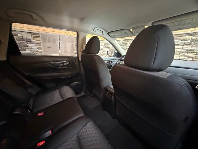 Used 2017 Nissan Rogue S w/ S Appearance Package AWD/4WD image 31