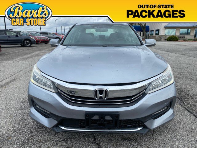 Used 2017 Honda Accord Touring image 2