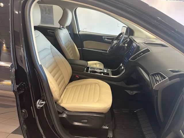 Used 2024 Ford Edge SEL w/ Convenience Package AWD/4WD image 5