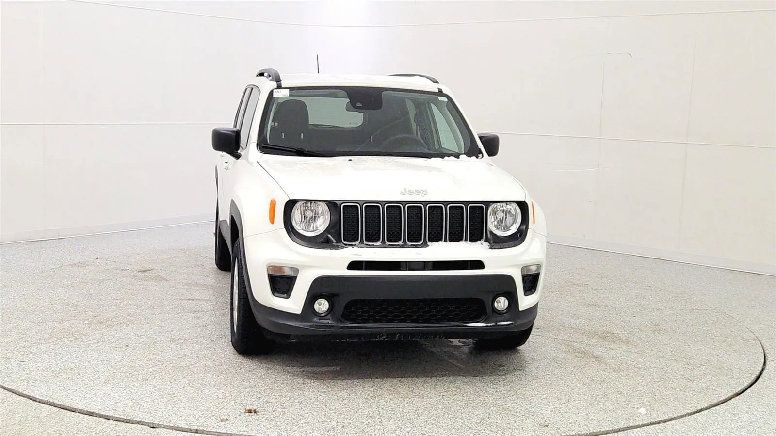Used 2022 Jeep Renegade Latitude w/ Convenience Group image 2