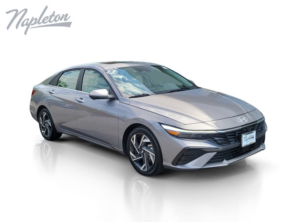 Used 2024 Hyundai Elantra Limited FWD image 7