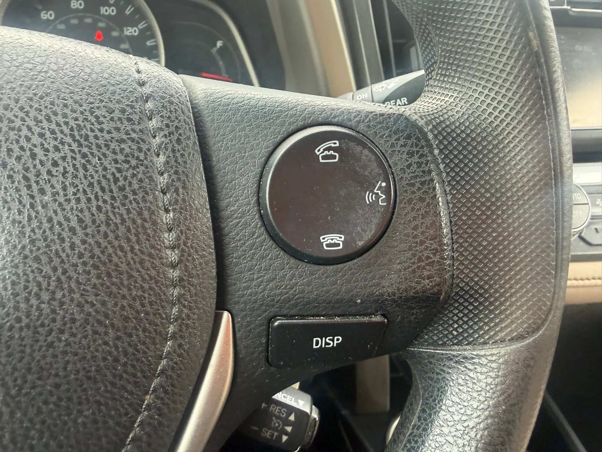 Used 2015 Toyota RAV4 XLE AWD/4WD image 14