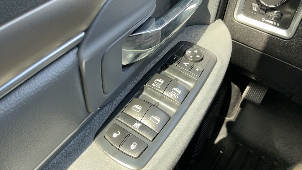 Used 2017 RAM 1500 Lone Star RWD image 14