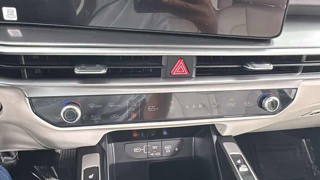 New 2025 Kia Sorento S image 27