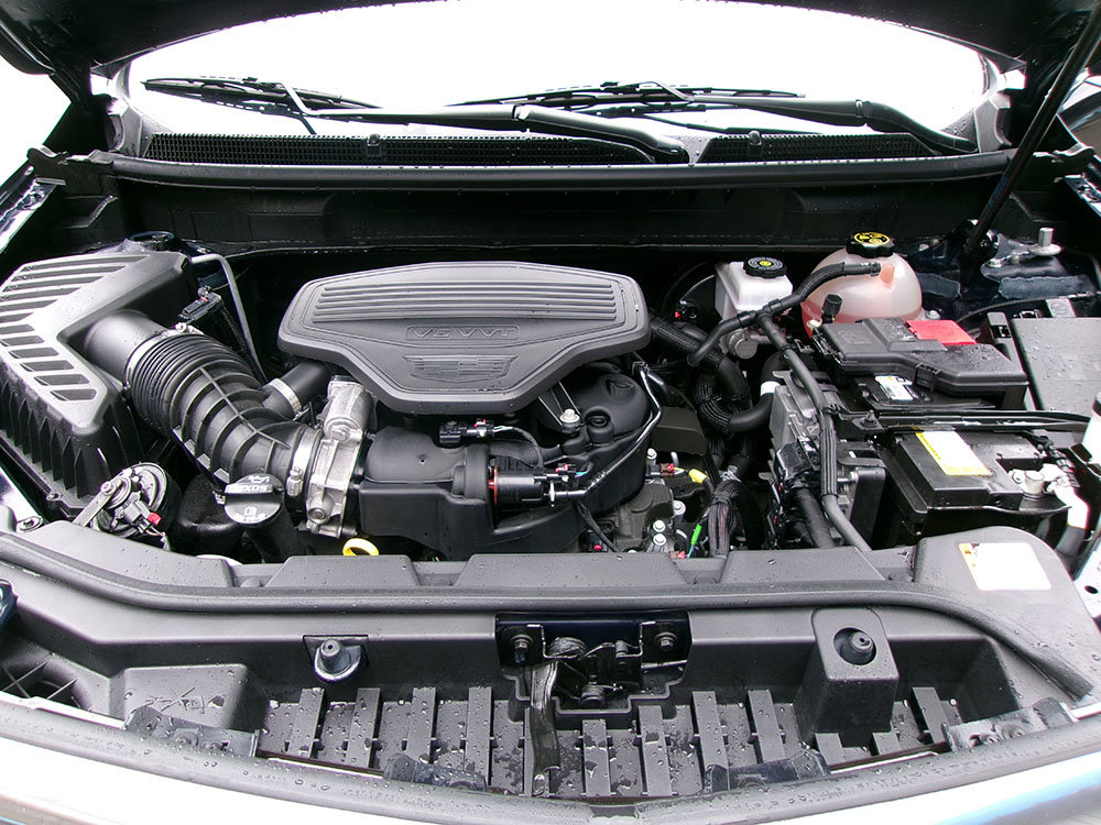 Used 2021 Cadillac XT5 Premium Luxury w/ LPO, Floor Liner Package image 11