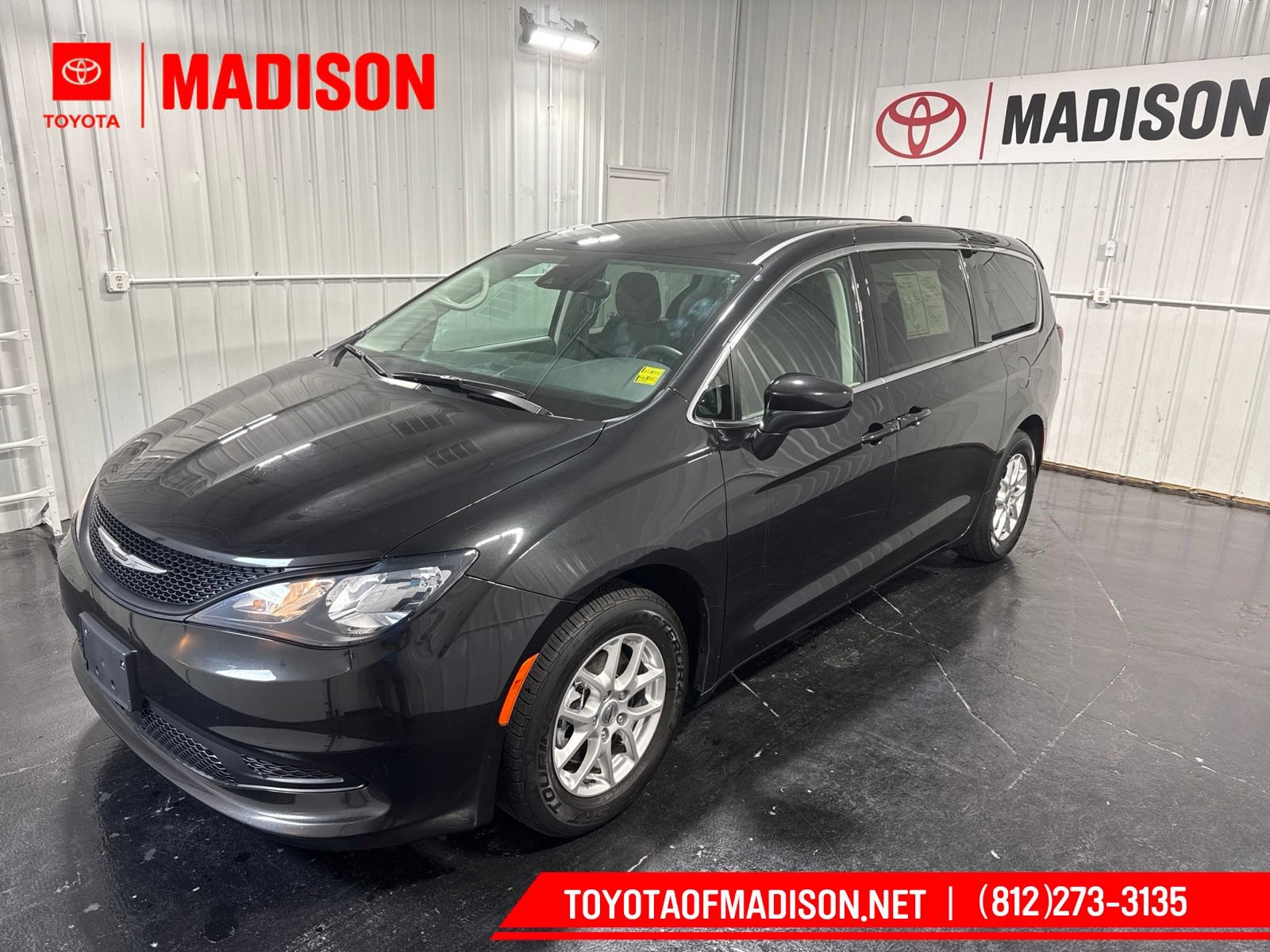Used 2023 Chrysler Voyager LX