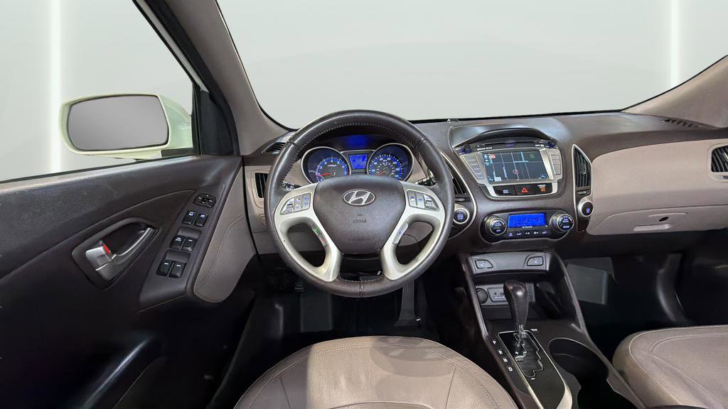 Used 2013 Hyundai Tucson Limited w/ Premium Pkg image 15