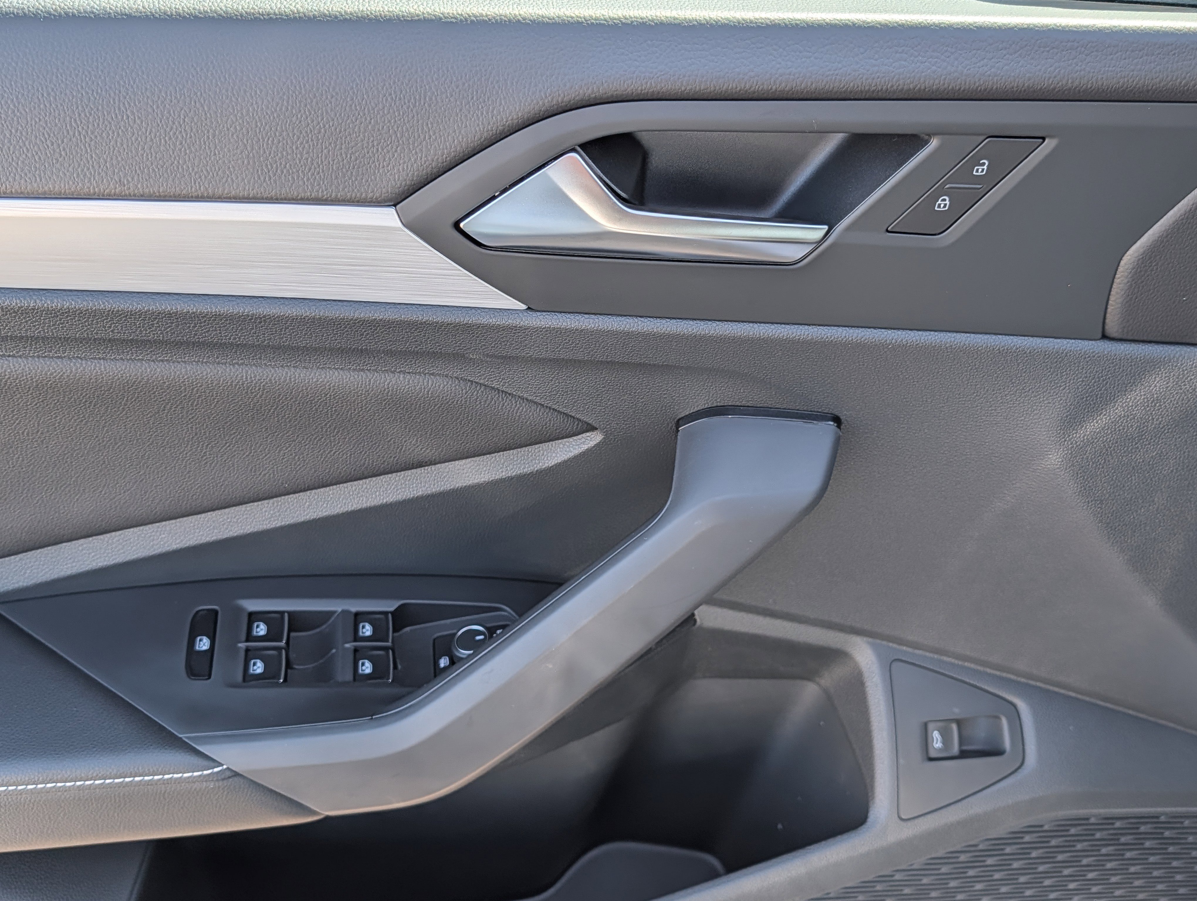 New 2026 Volkswagen Jetta SE image 22