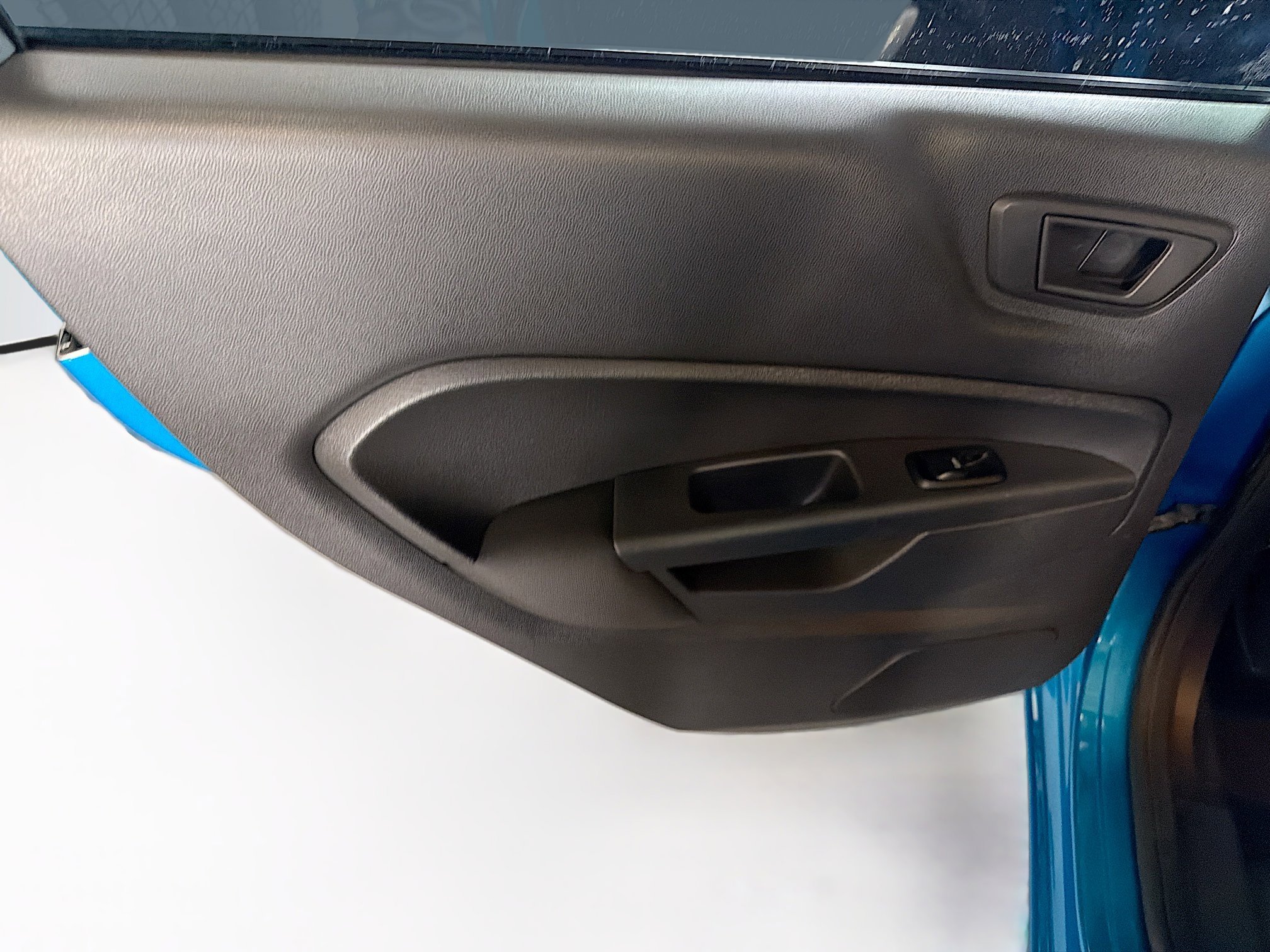 Used 2012 Ford Fiesta SE FWD image 25