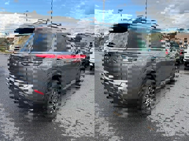 New 2025 Nissan Pathfinder SV image 5