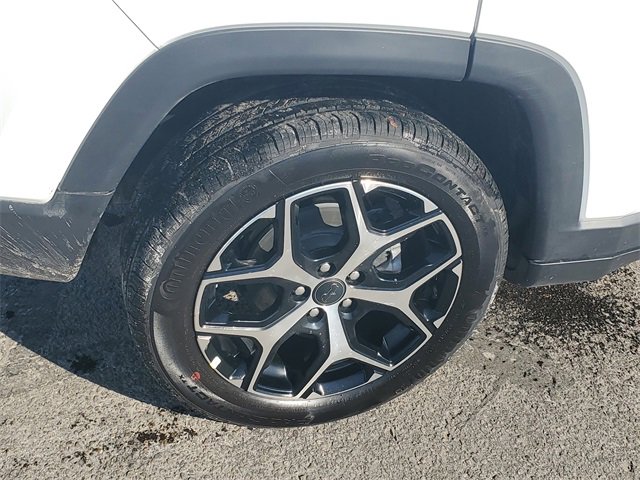 New 2026 Jeep Compass Limited w/ Sun, Sound & Navigation Group image 5