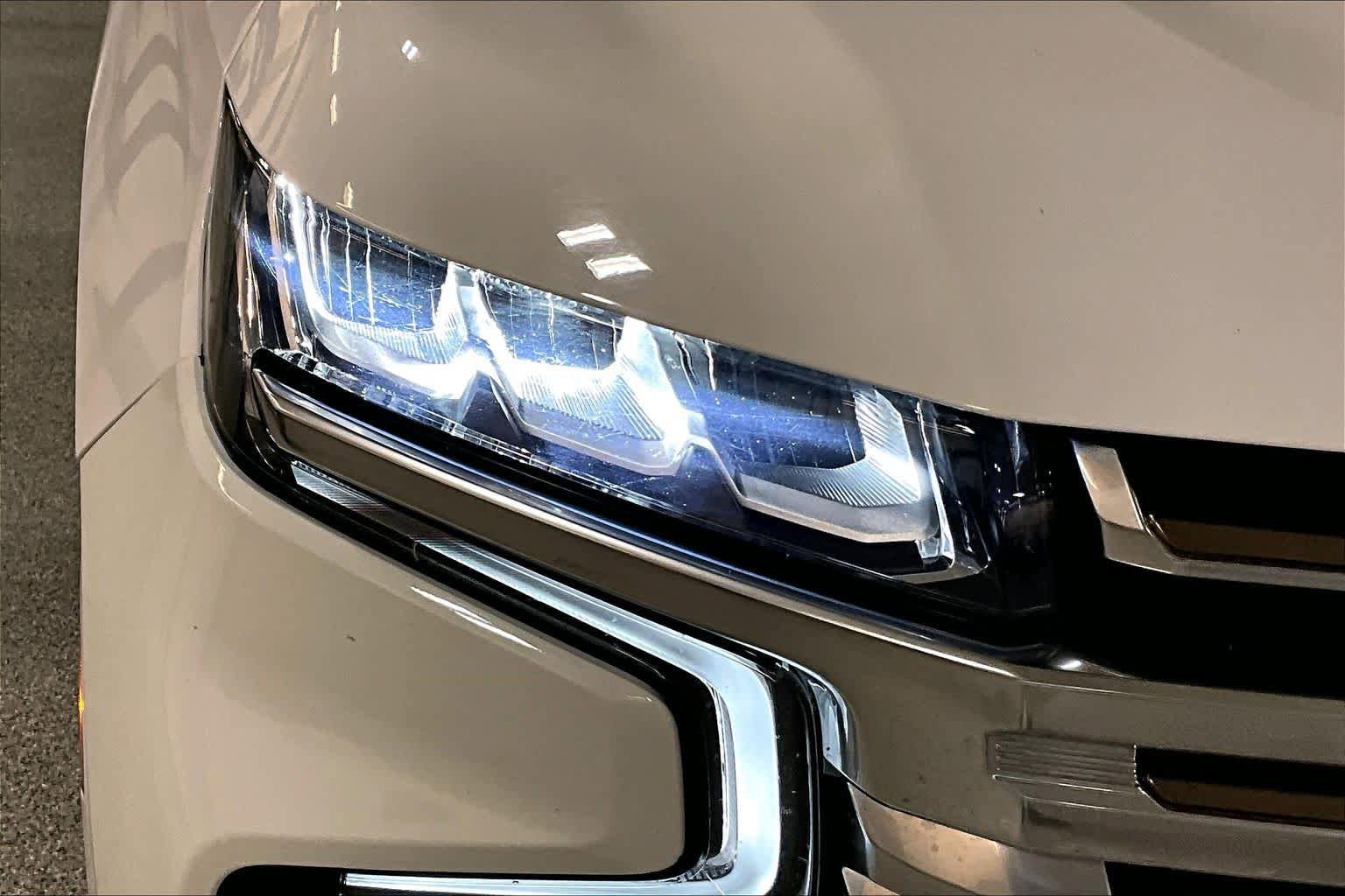 Used 2021 Chevrolet Tahoe High Country w/ Premium Package image 29