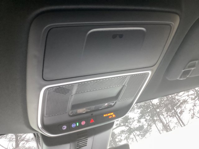 New 2026 Chevrolet Traverse RS w/ LPO, Floor Liner Package FWD image 28