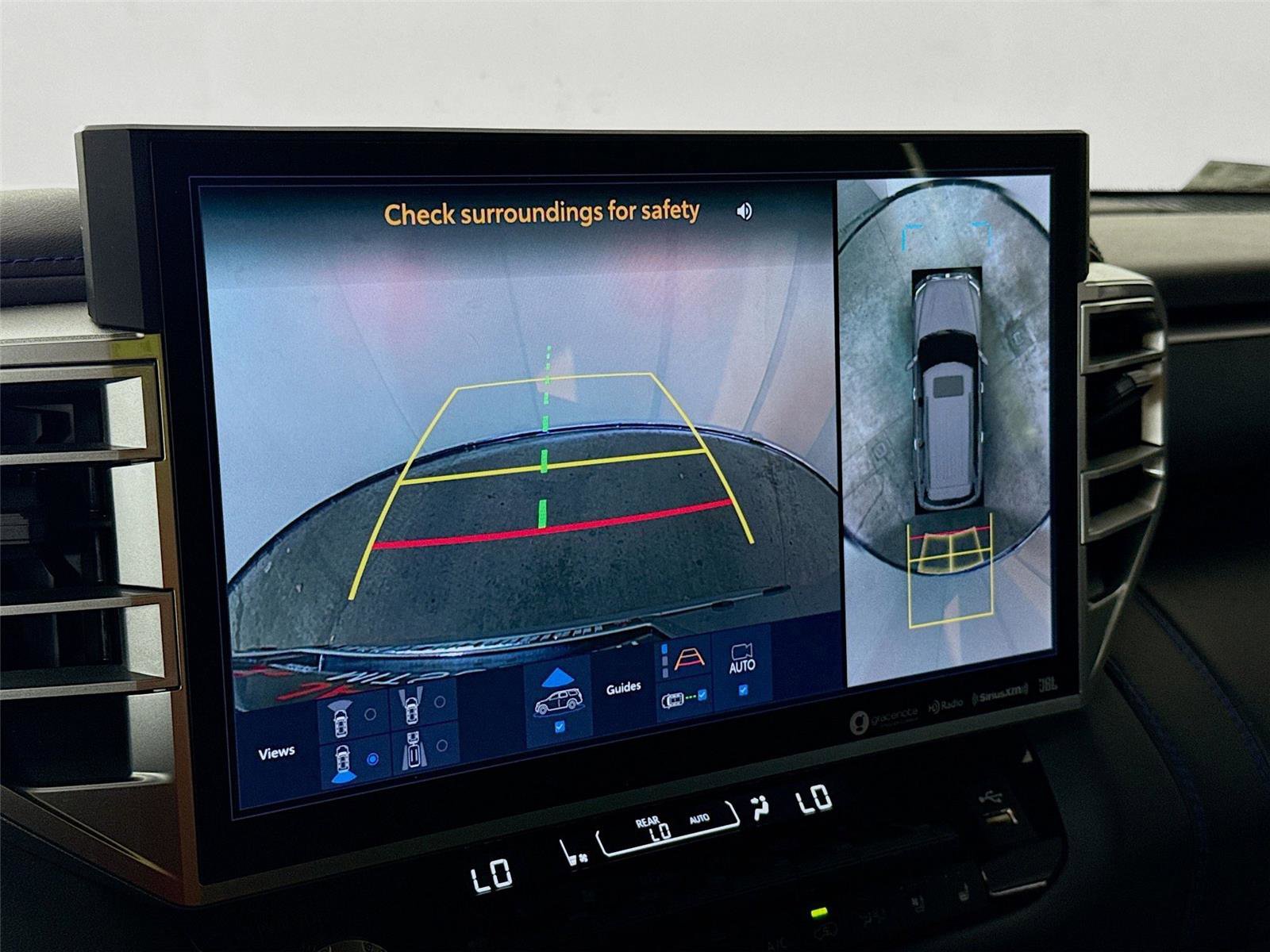 Used 2024 Toyota Sequoia Platinum image 7