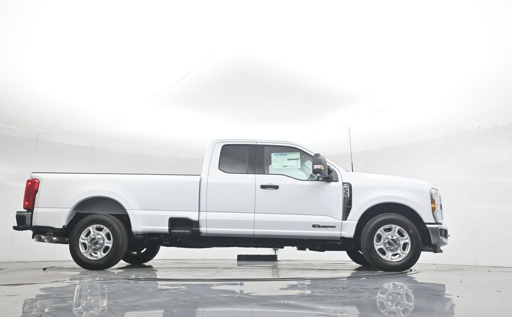 New 2026 Ford F350 XLT image 50