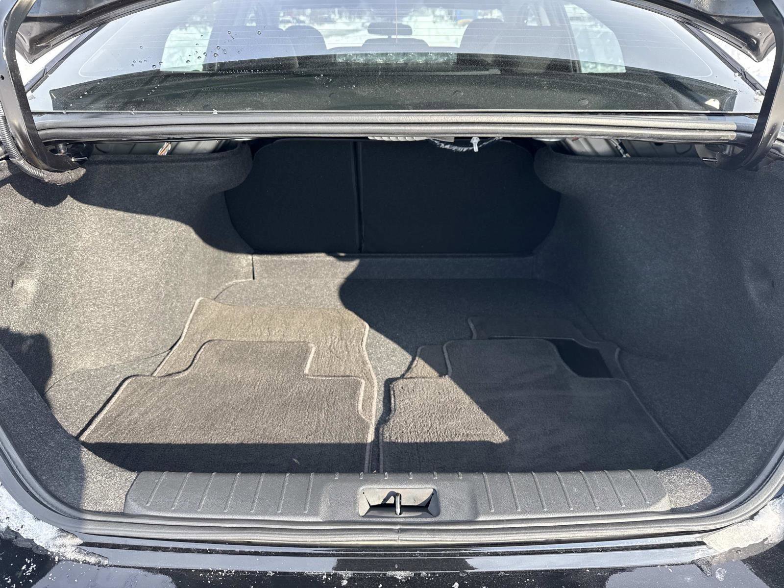 Used 2023 Nissan Sentra SR w/ SR Premium Package image 21