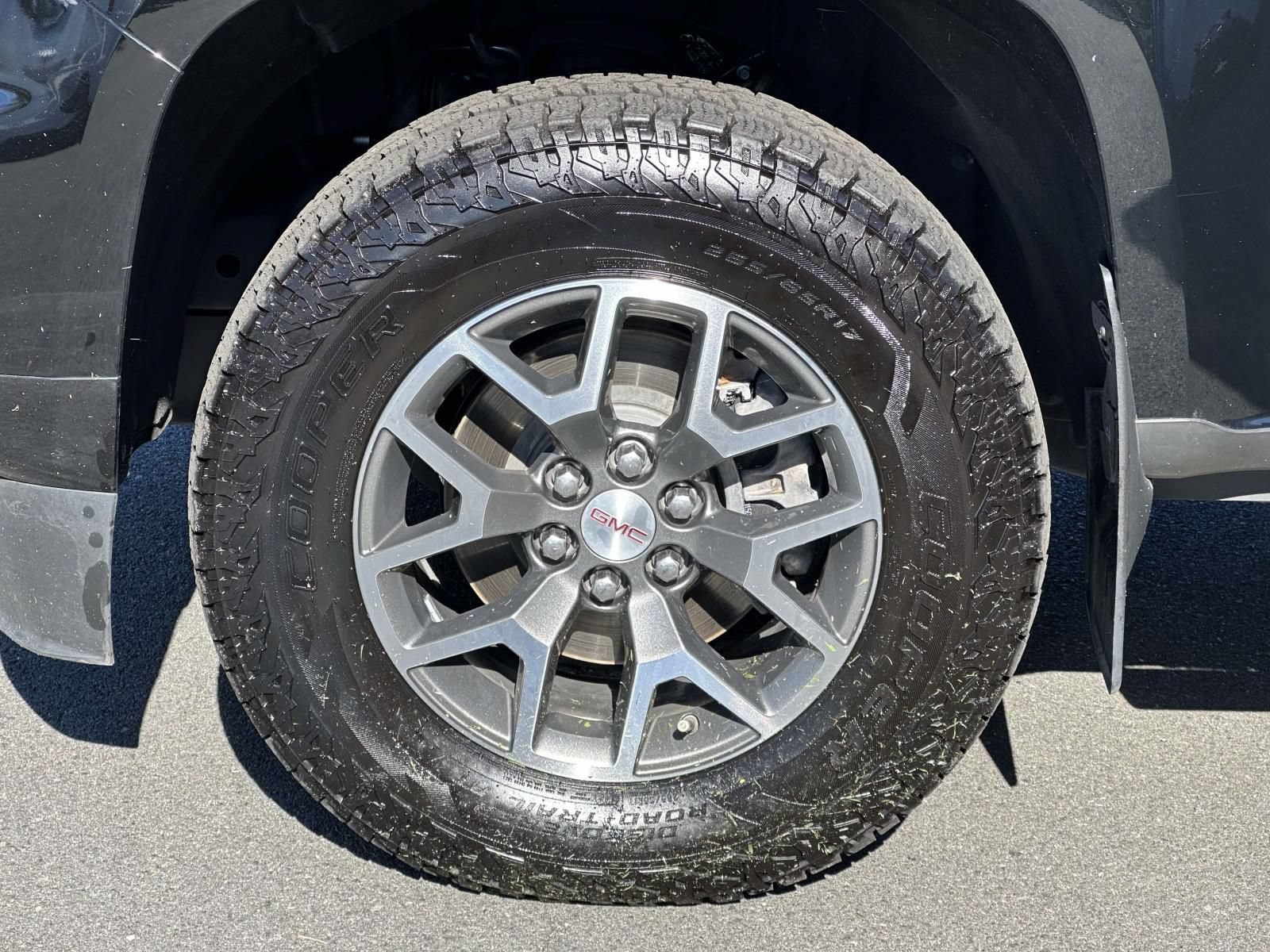 Used 2022 GMC Canyon AT4 w/ Trailering Package AWD/4WD image 7