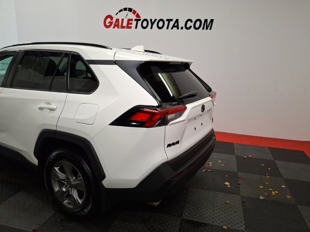 Used 2023 Toyota RAV4 XLE w/ Convenience Package AWD/4WD image 7