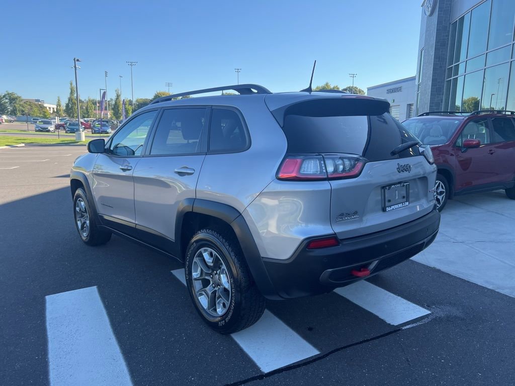 Used 2019 Jeep Cherokee Trailhawk image 3