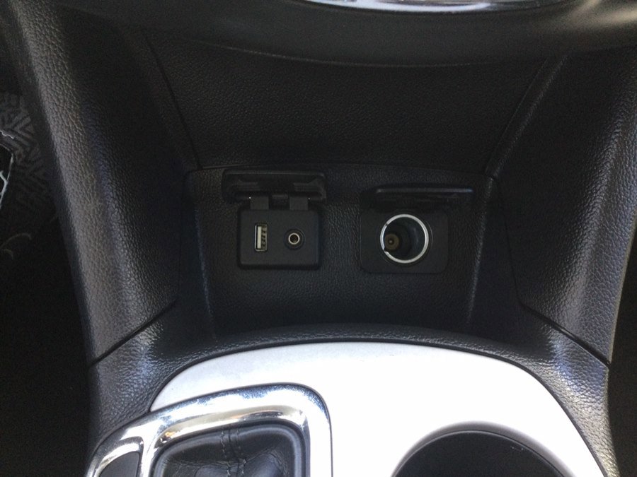 Used 2017 Chevrolet Cruze LS FWD image 30