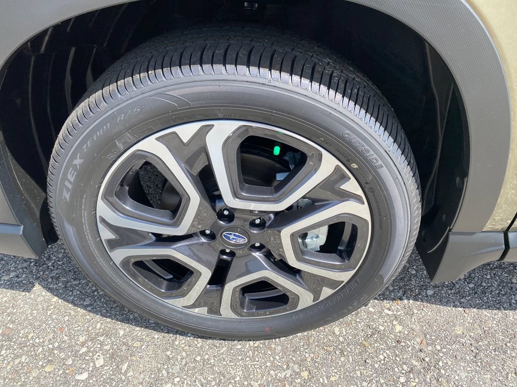 New 2026 Subaru Ascent Limited AWD/4WD image 17