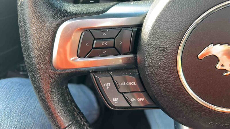 Used 2017 Ford Mustang Premium RWD image 25