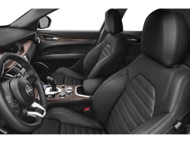 Used 2023 Alfa Romeo Stelvio Veloce AWD/4WD image 10