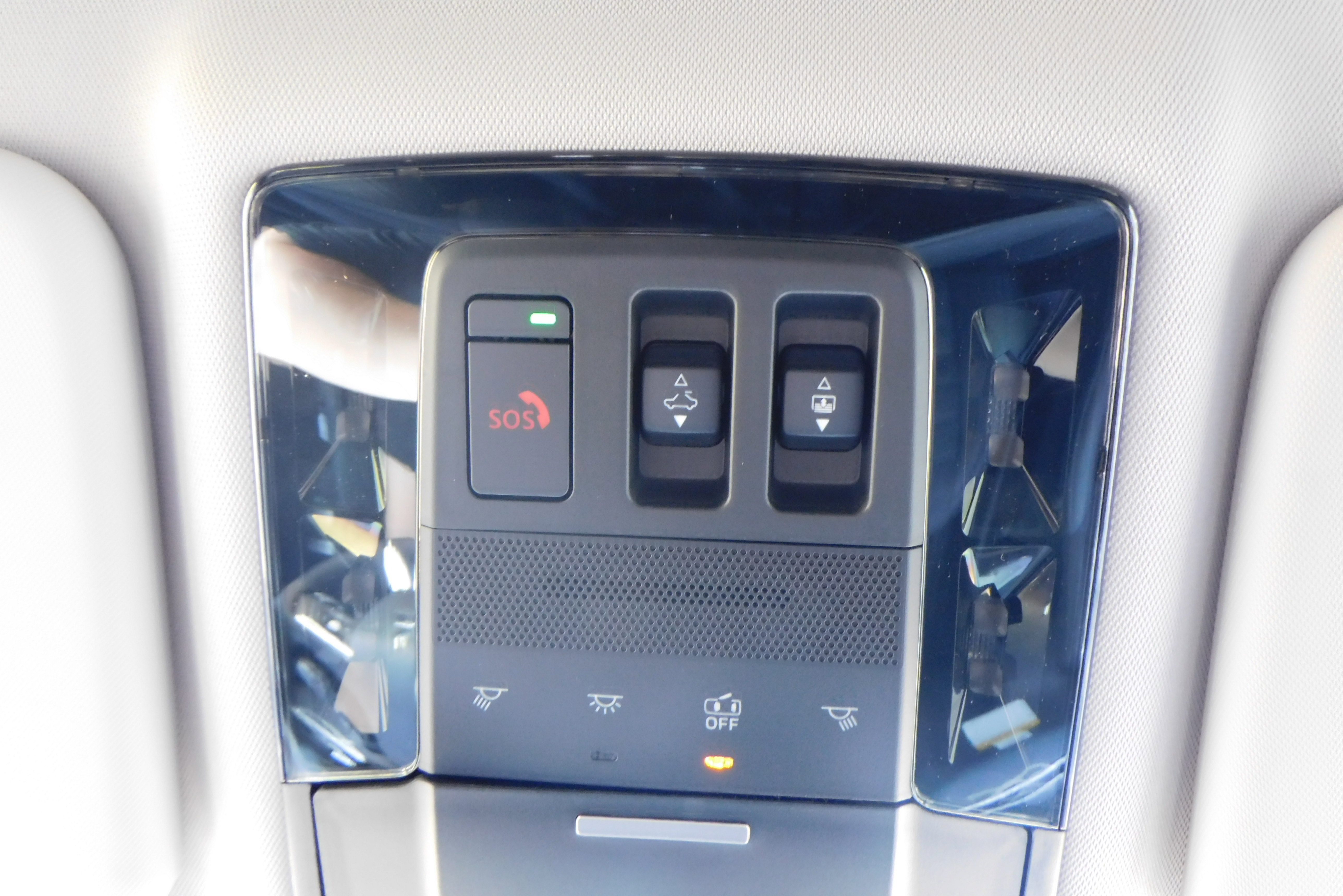 Used 2025 Mitsubishi Outlander SE image 26