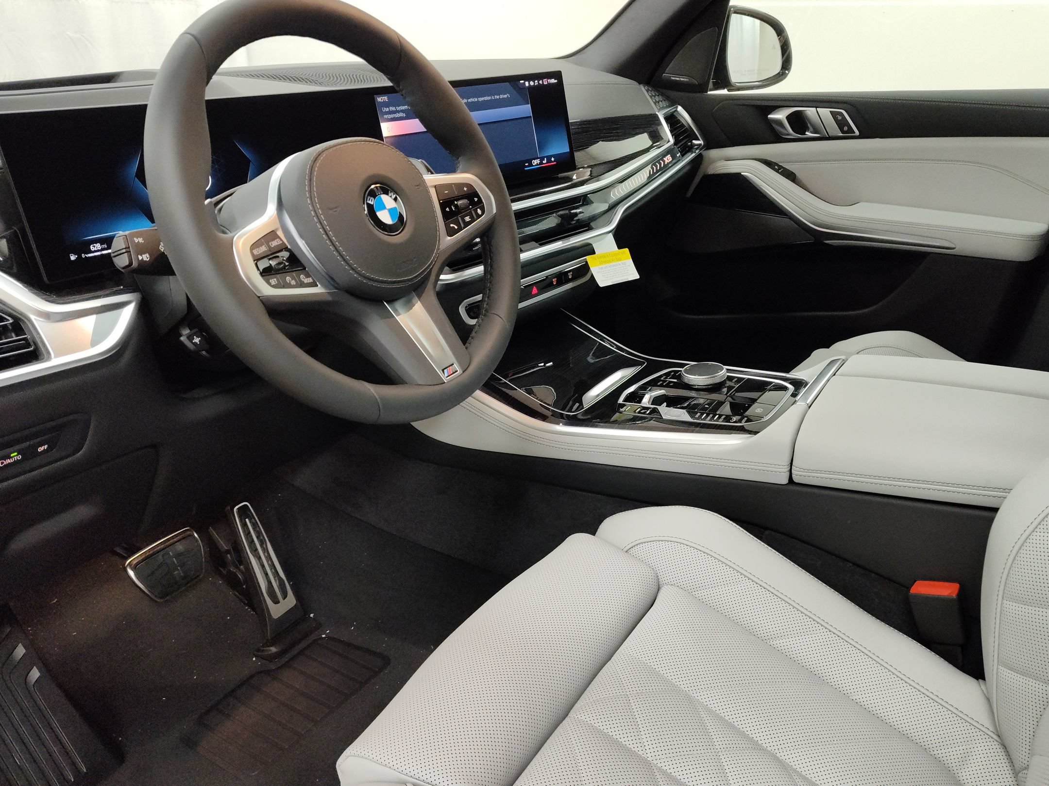 Used 2026 BMW X5 xDrive40i w/ M Sport Package AWD/4WD image 4