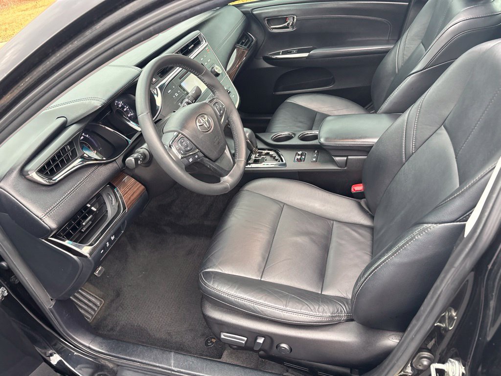 Used 2014 Toyota Avalon XLE Touring FWD image 16