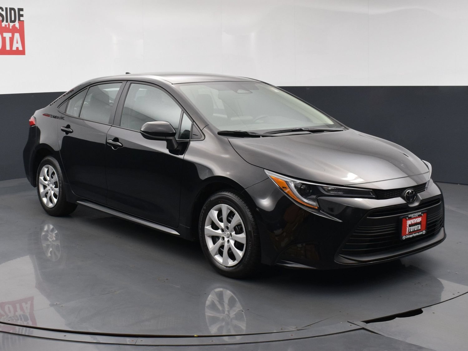 Used 2025 Toyota Corolla LE FWD image 6